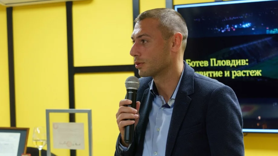 "Възкръснали" канарчета заплетоха възела за титлата