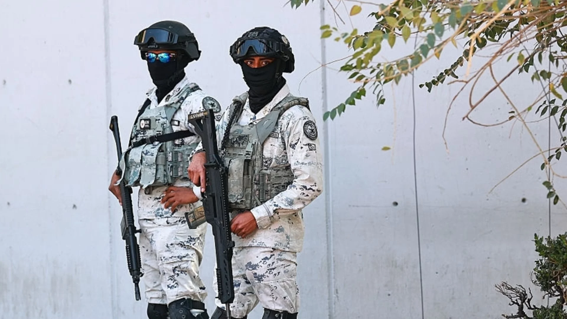 Страшното тепърва предстои: Ролята на САЩ и кой ще наследи наркобарона на Мексико? (ВИДЕО)