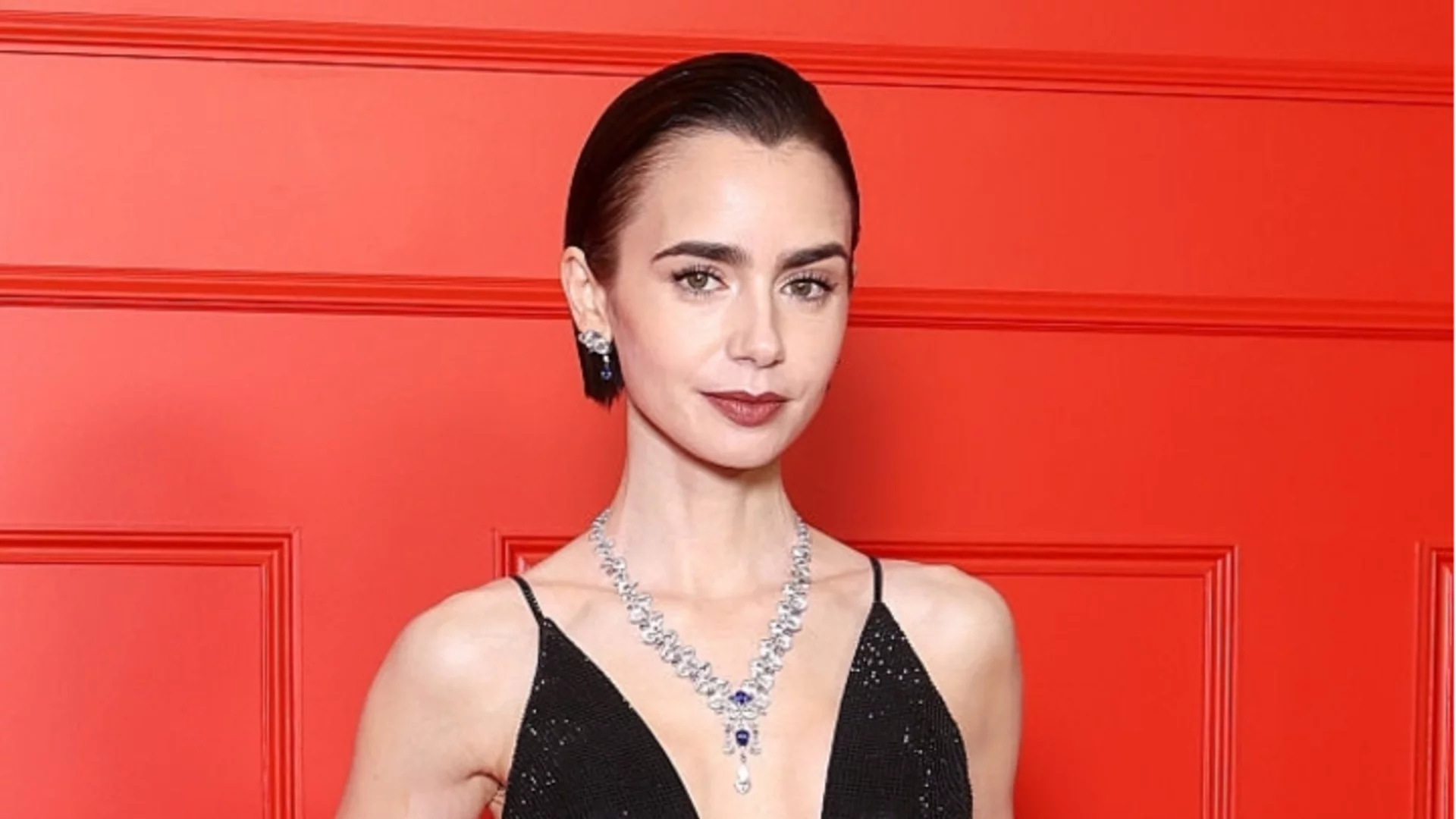 Лили Колинс в ролята на Одри Хепбърн: Нов филм за създаването на "Закуска в Тифани"