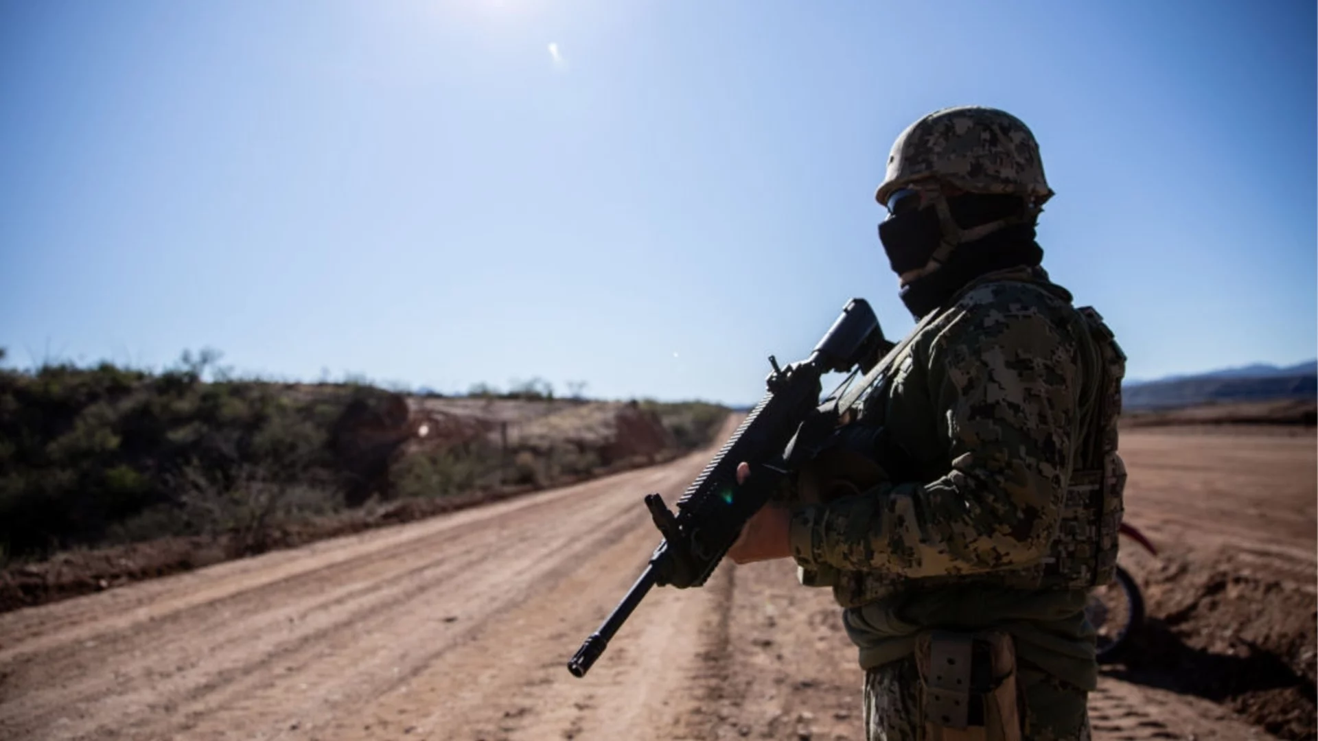 Десетки убити и ранени след смъртта на един от най-големите наркобосове в Мексико