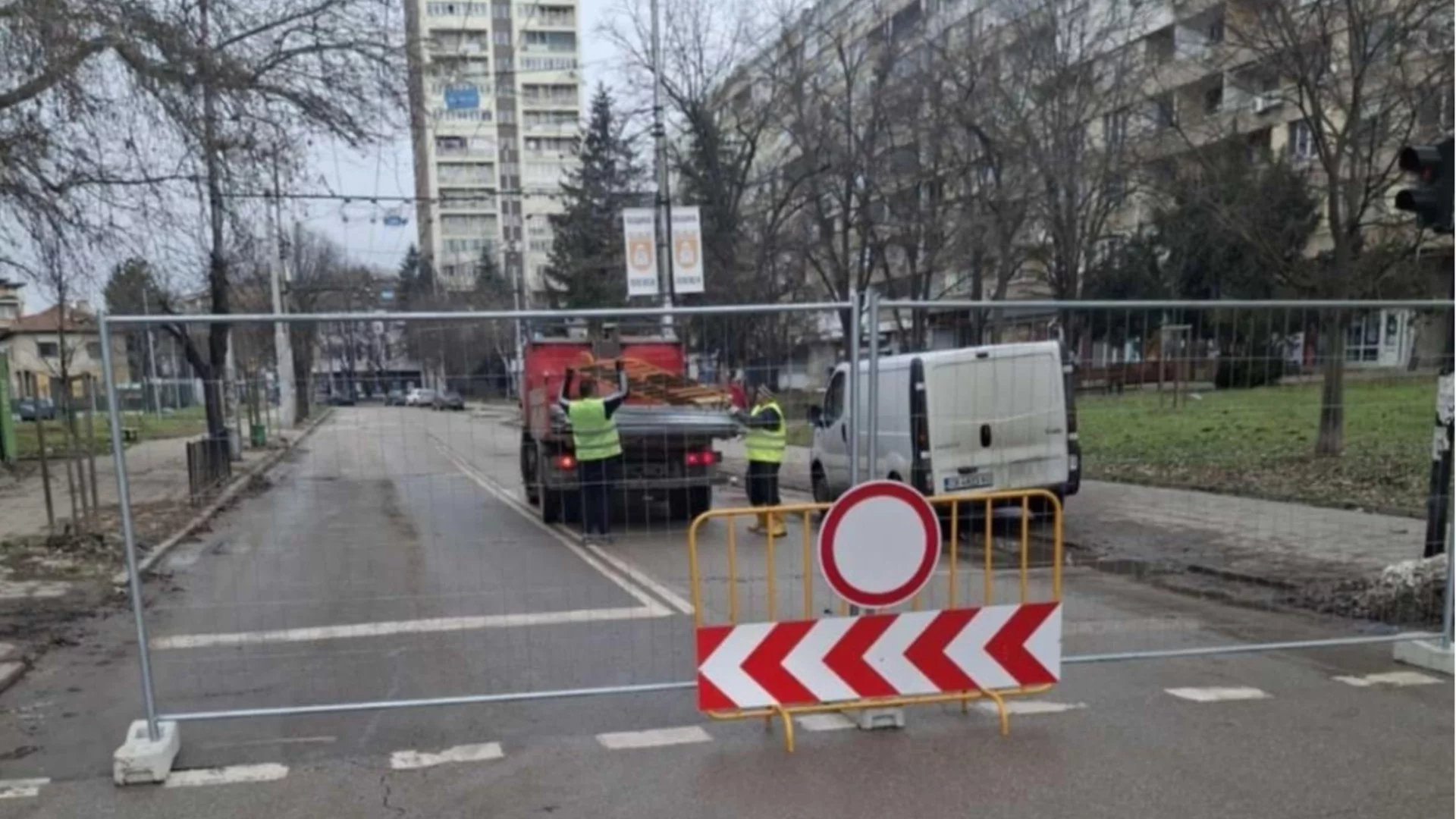 В Плевен започна демонтаж на контактната мрежа