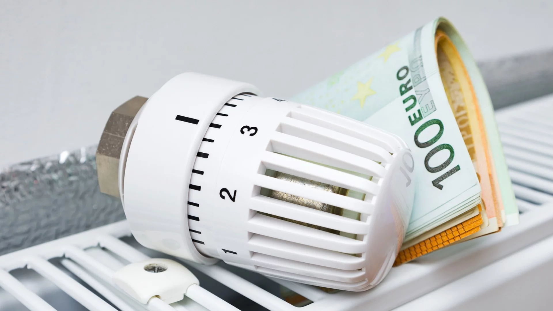 Топ 5 грешки, които вдигат сметката за ток през зимата