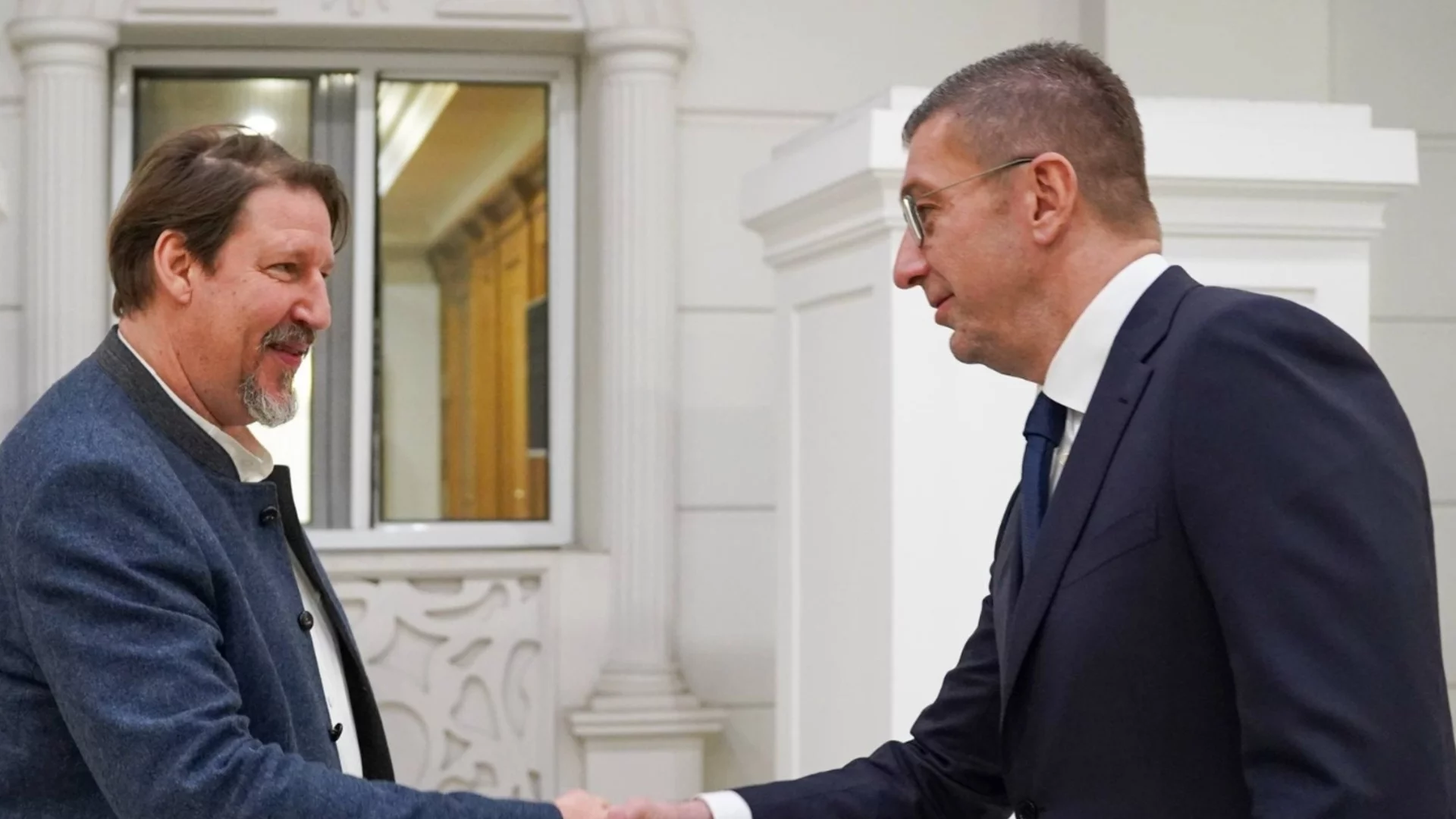 "Томас без компас?": В Северна Македония се отрекоха от Вайц