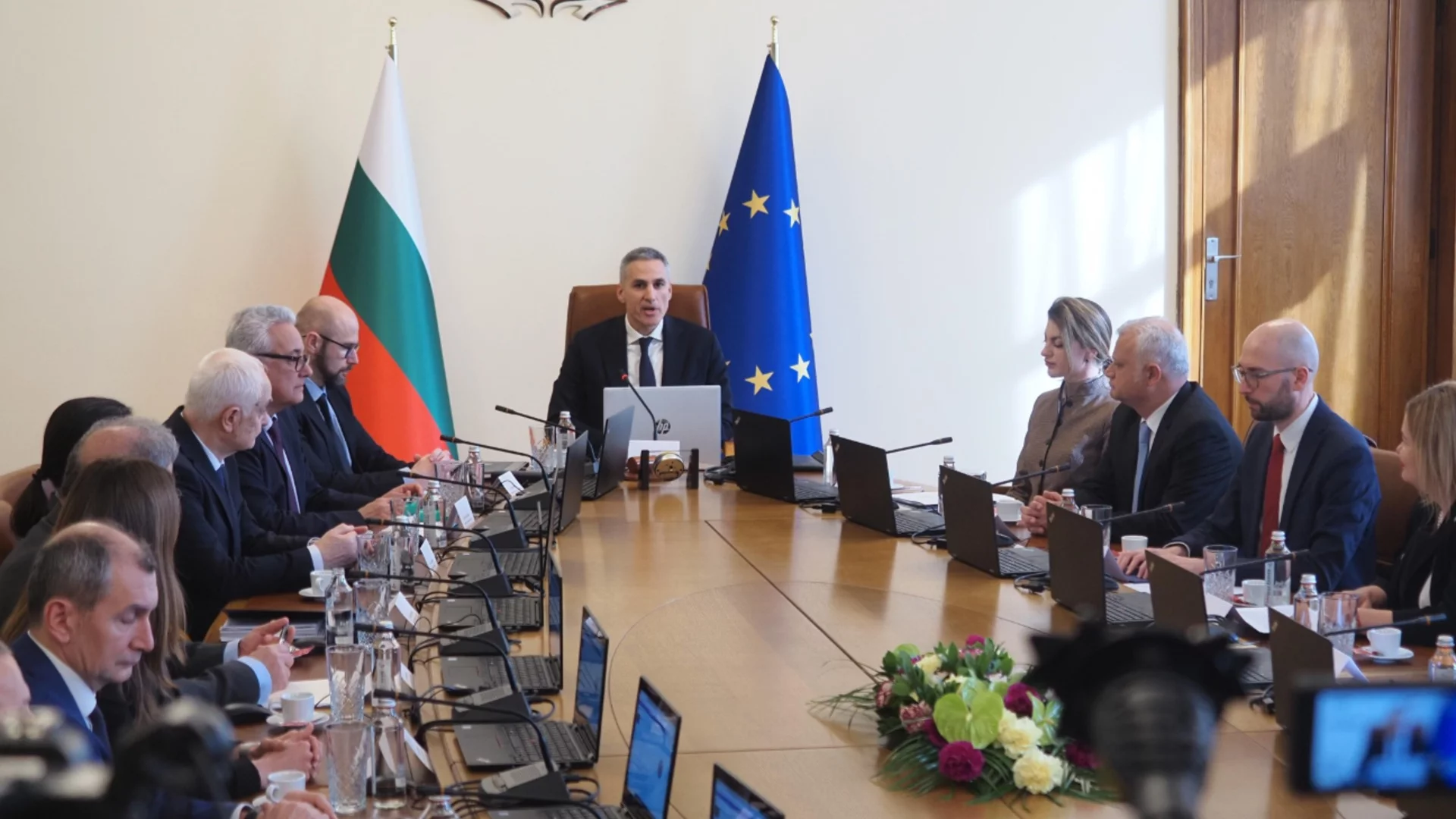 Властта прие удължителния бюджет за 2026 г. със срок - до приемането на редовен