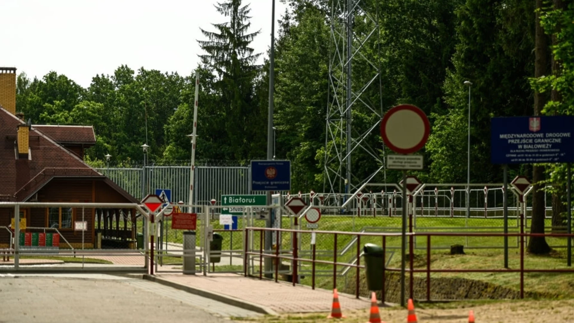 Русия вкарва мигранти в Европа през тайни тунели, Иран помага (ВИДЕО)