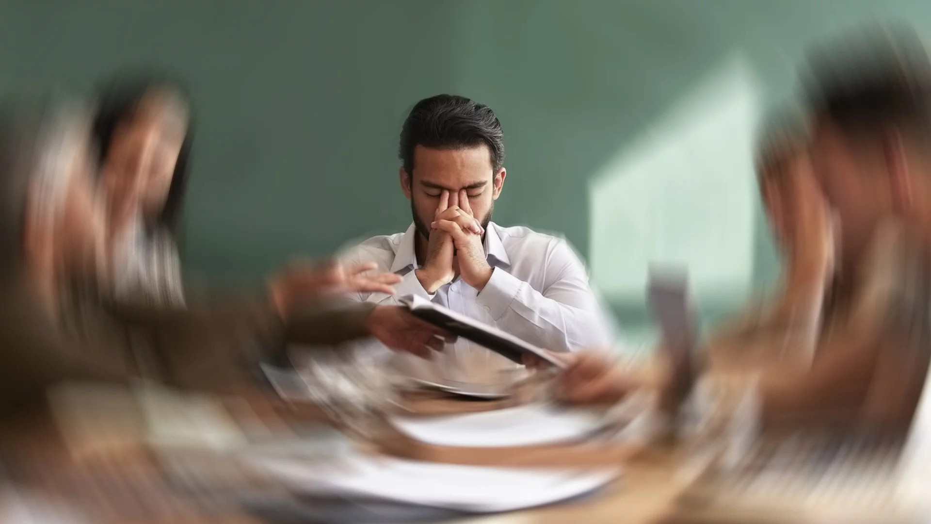 Юркане и натиск на работа: Данни колко притиснати са българите