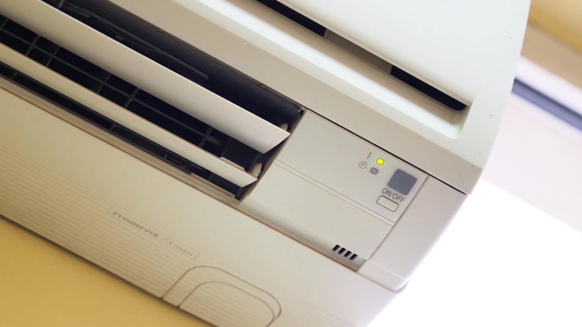 От 800 до 1600 вата: Как студът удвоява консумацията на климатика