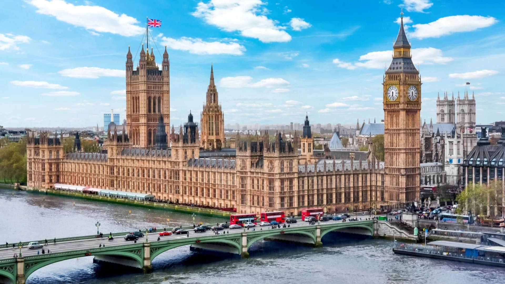 От днес: Край с неограничения достъп до Великобритания за чужденци