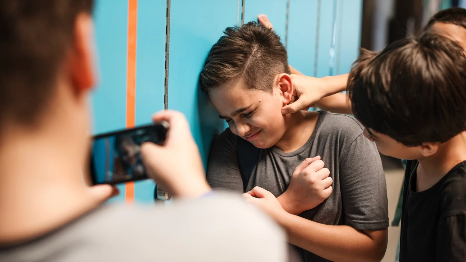 В деня за борба с тормоза в училище: Половината деца в България са преживели насилие