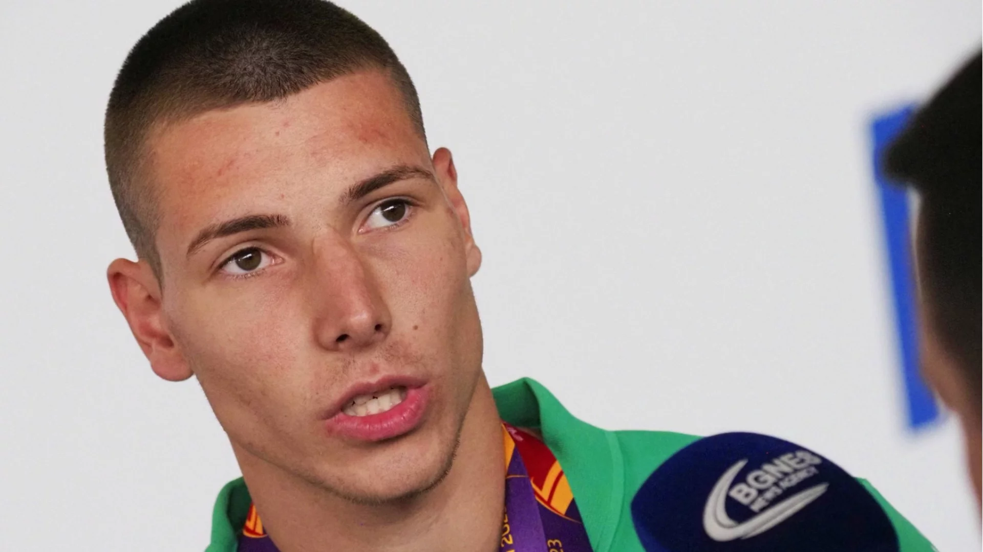 Бруталният световен рекорд, към който се протяга един 21-годишен българин (ВИДЕО)