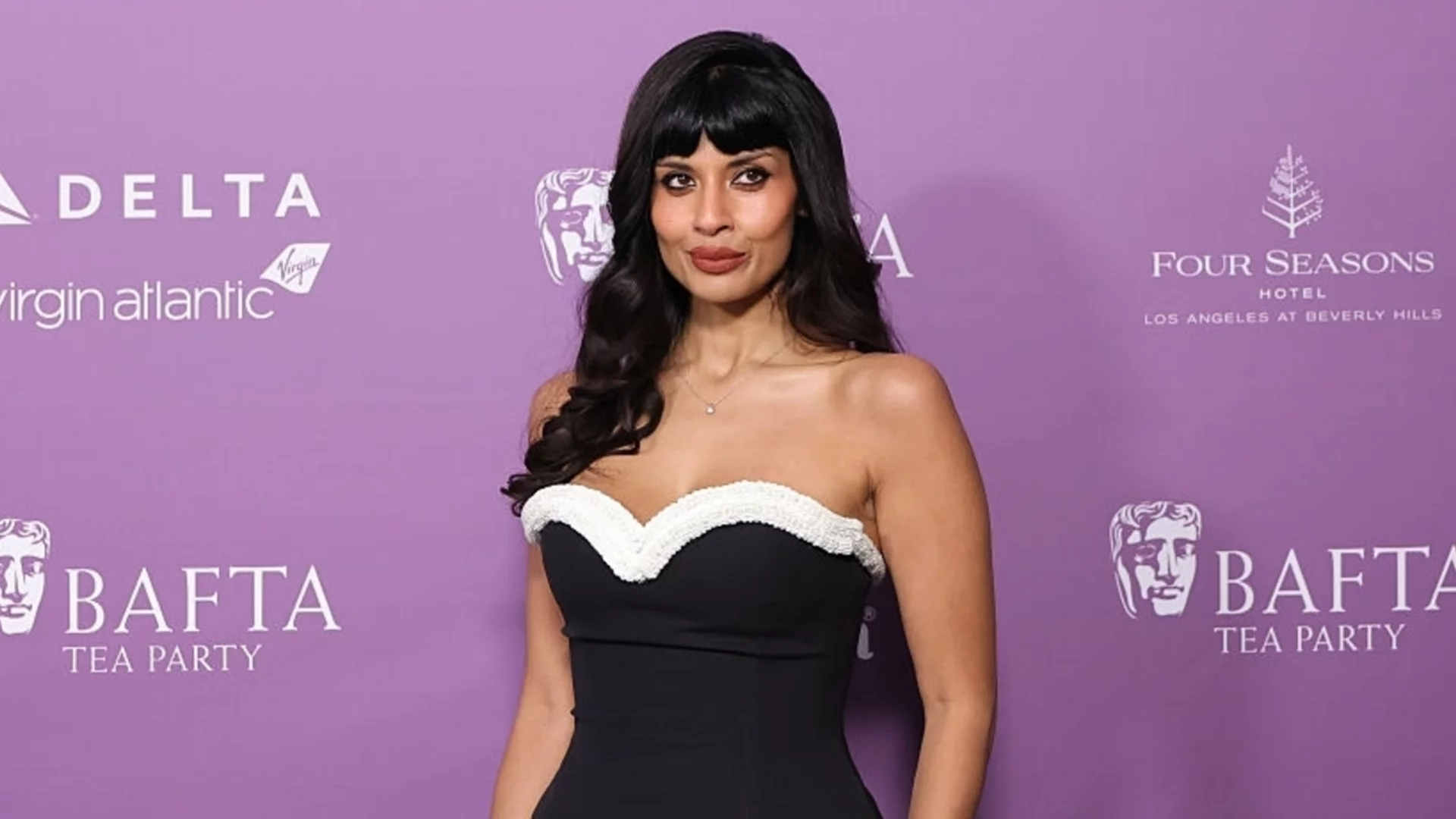 Опасни стандарти за красота: Силен призив към "плашещо слабите" жени