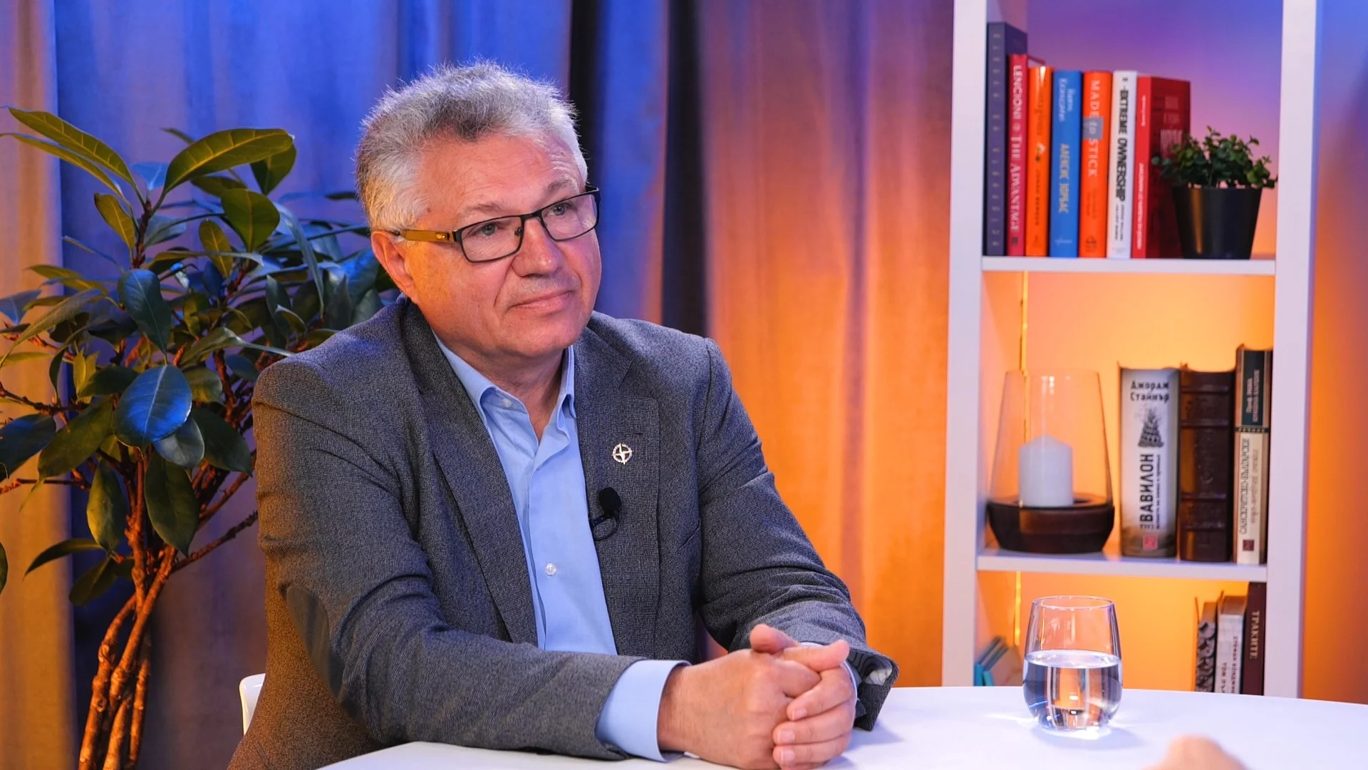 Бивш министър на отбраната стана заместник на Надежда Нейнски в МВнР