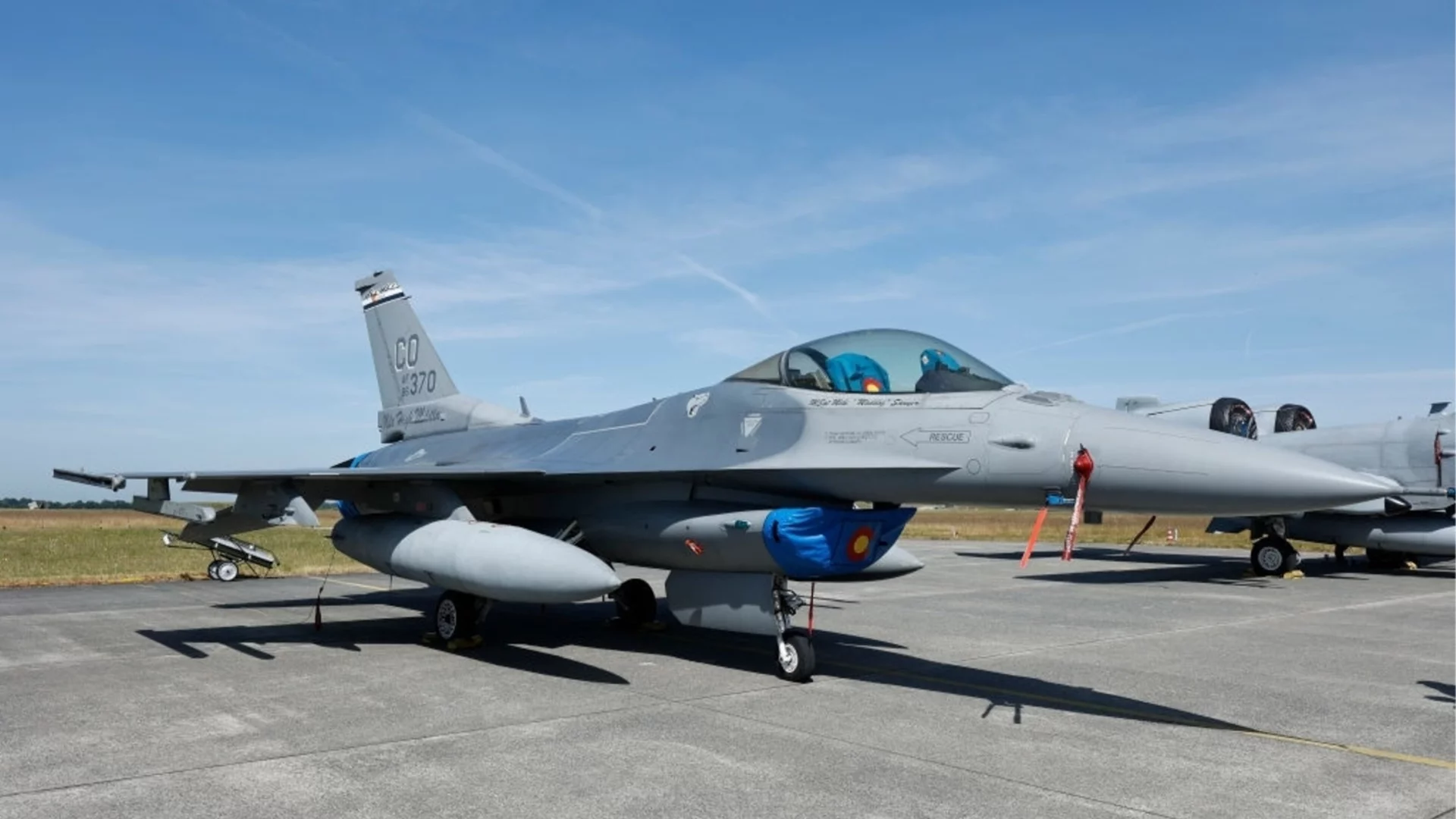 Разбилият се в Турция F-16 бил вдигнат заради радарна следа край България (ВИДЕО)