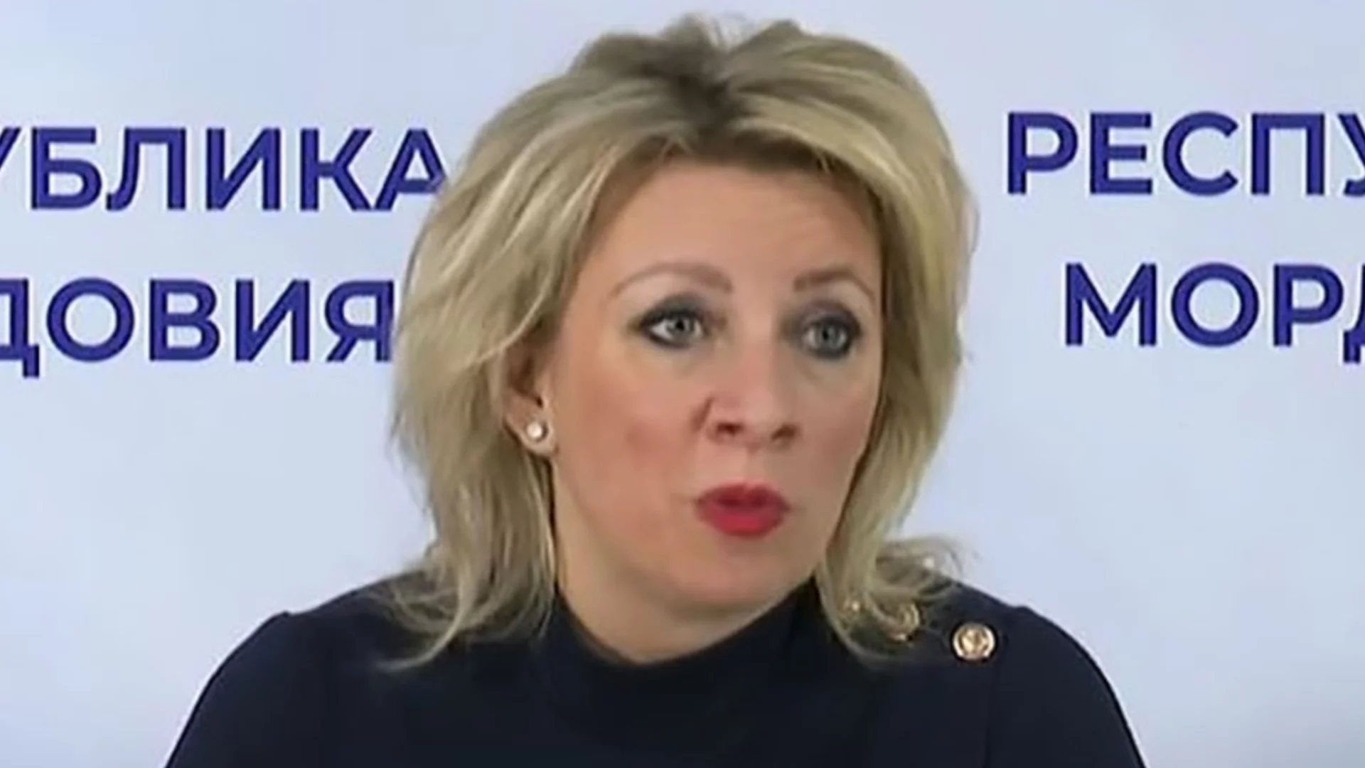 На ЕС мястото не е на масата за преговори, а под масата: Дръжте с устите затворени