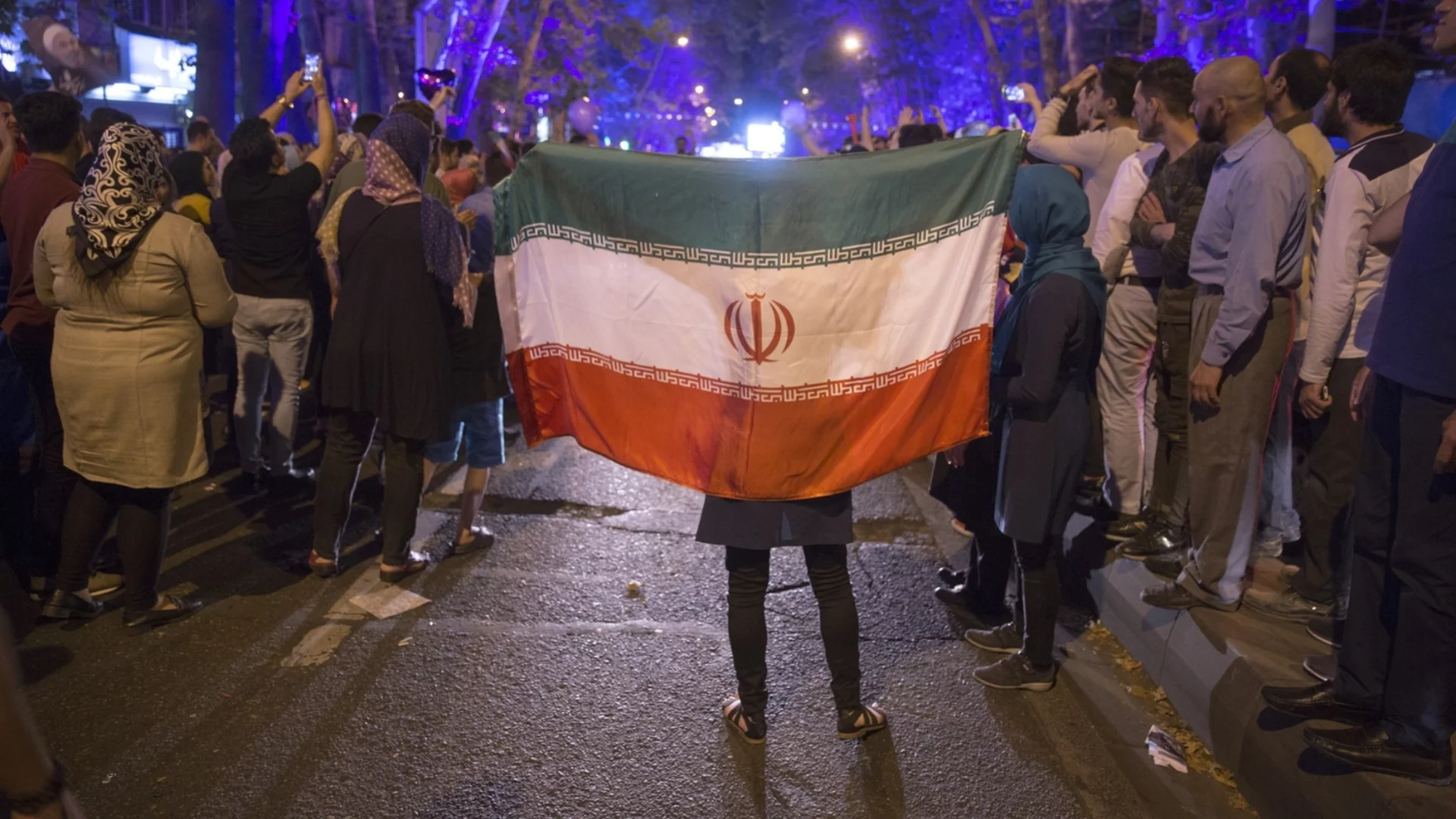 Тревожен сигнал: Великобритания изтегли дипломатическия си персонал от Иран