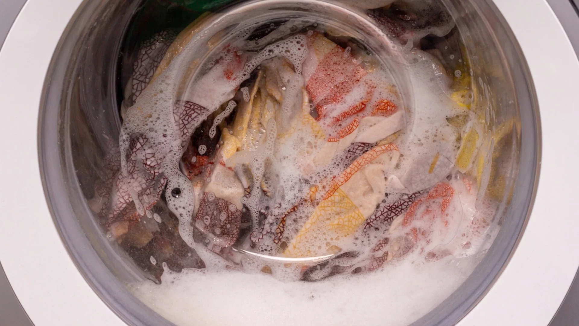 Как да разберете дали пералнята ви наистина пере дрехите ви?