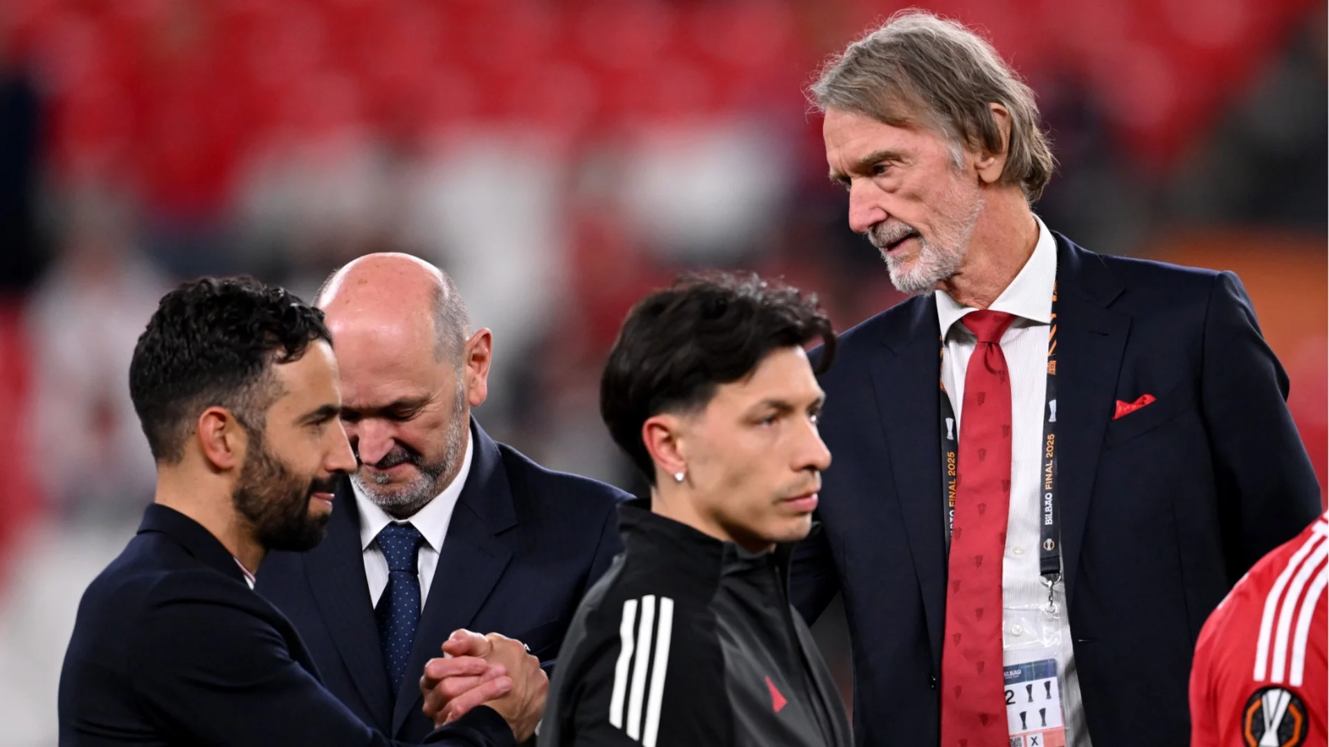 С колко милиона ще се раздели Ман Юнайтед заради Рубен Аморим