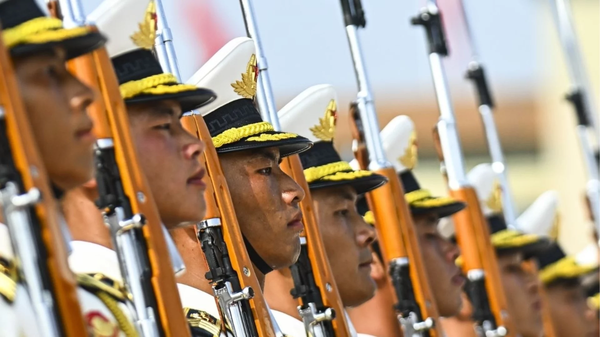 Поредна чистка в Китай засегна 19 висши служители: Удар по военните преди голямо събитие