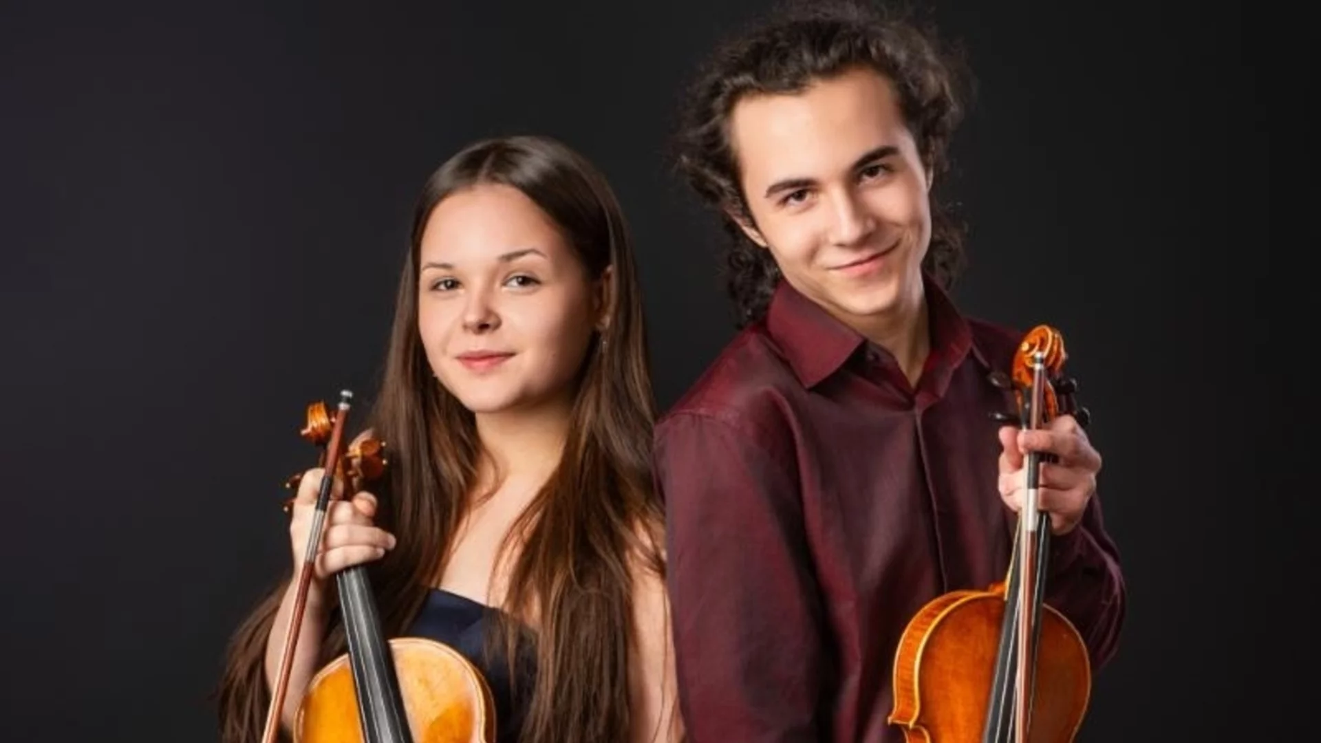 Дебютна самостоятелна изява на младите музиканти Олга Дойкова и Владимир Меранлиев в концерта "Сцена на талантите"