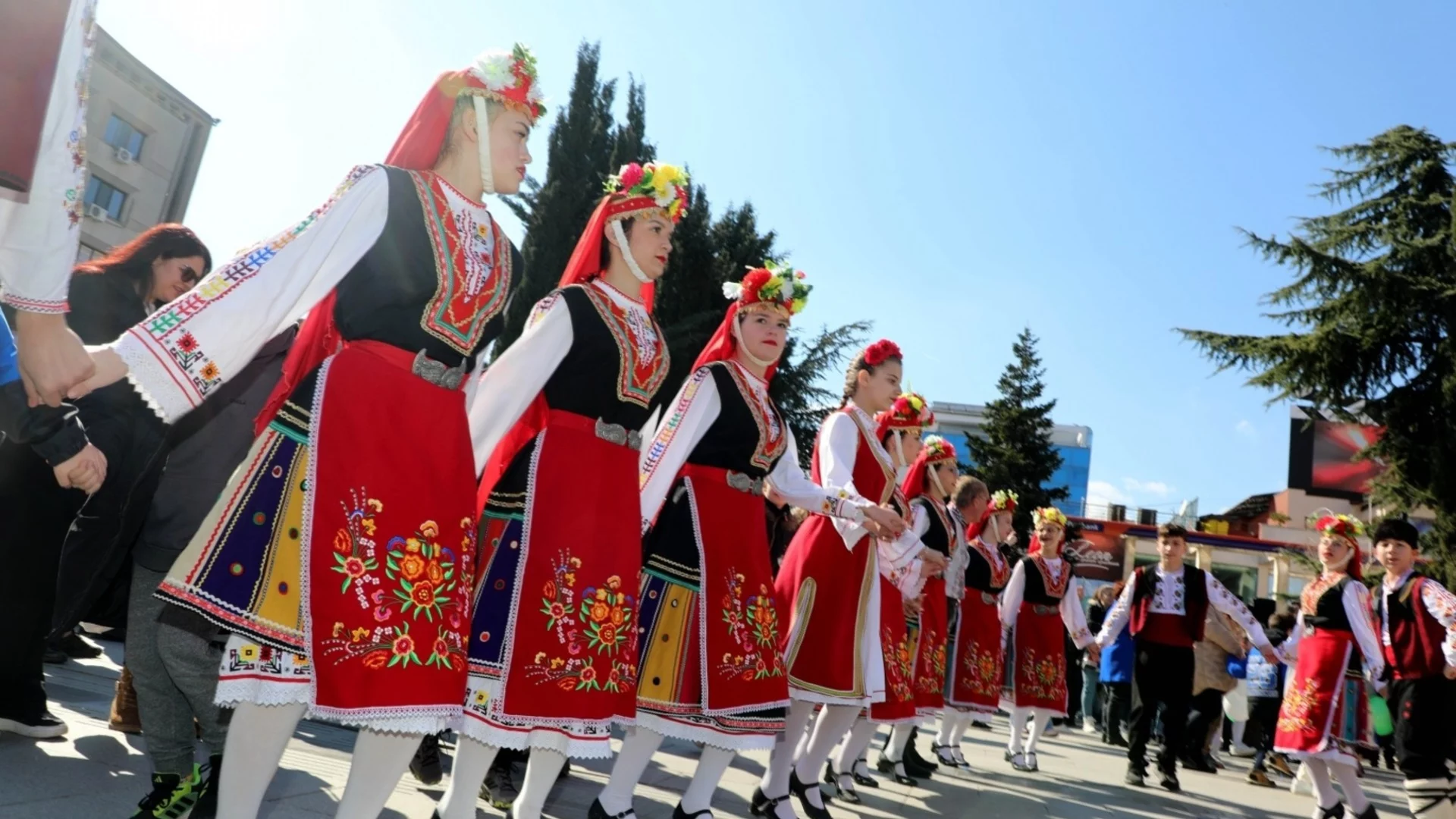 "Да съхраним българското" обедини поколения старозагорци в навечерието на 3 март