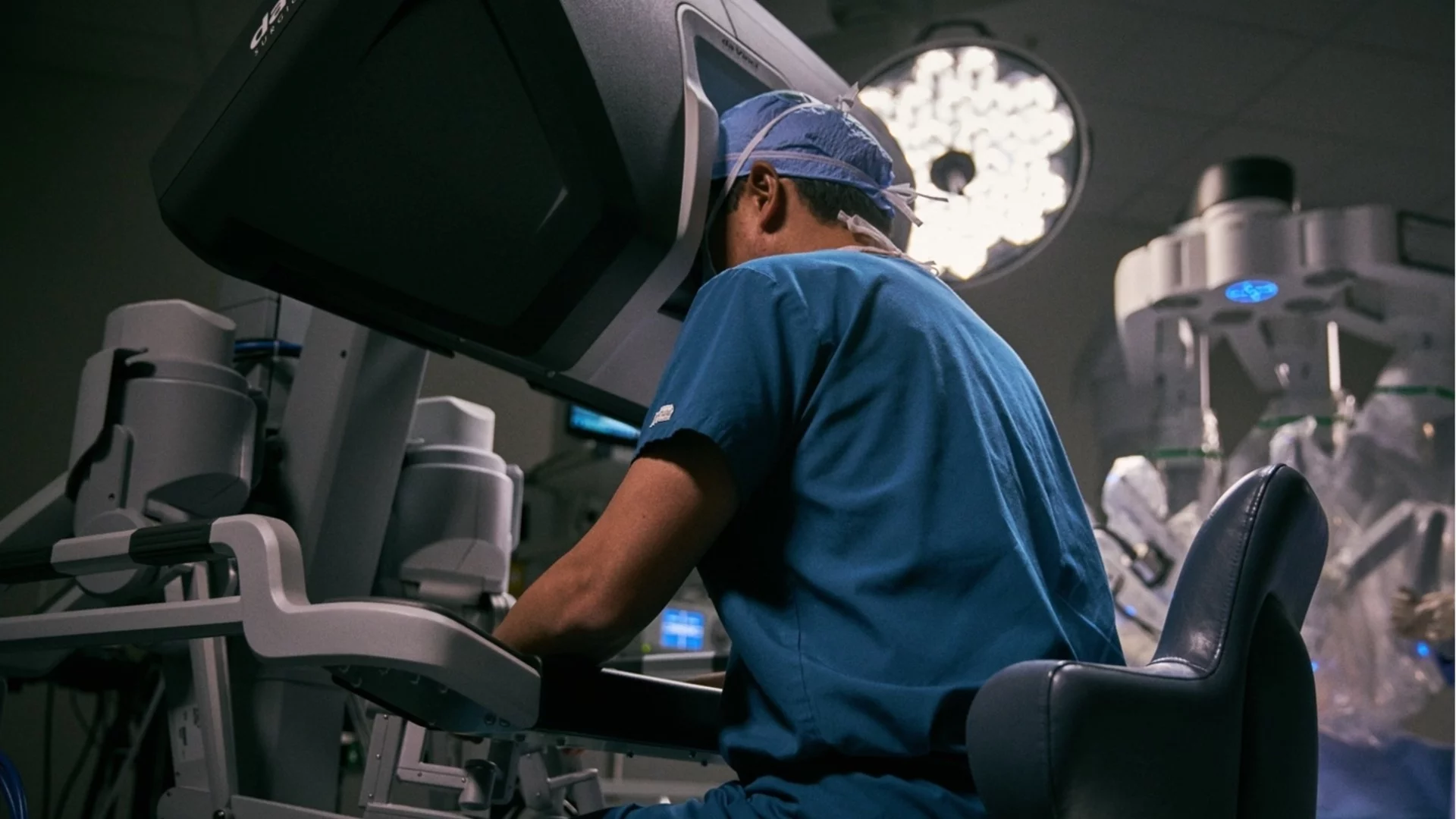 По-висока прецизност и по-добри резултати с роботизирана хирургия в Acibadem