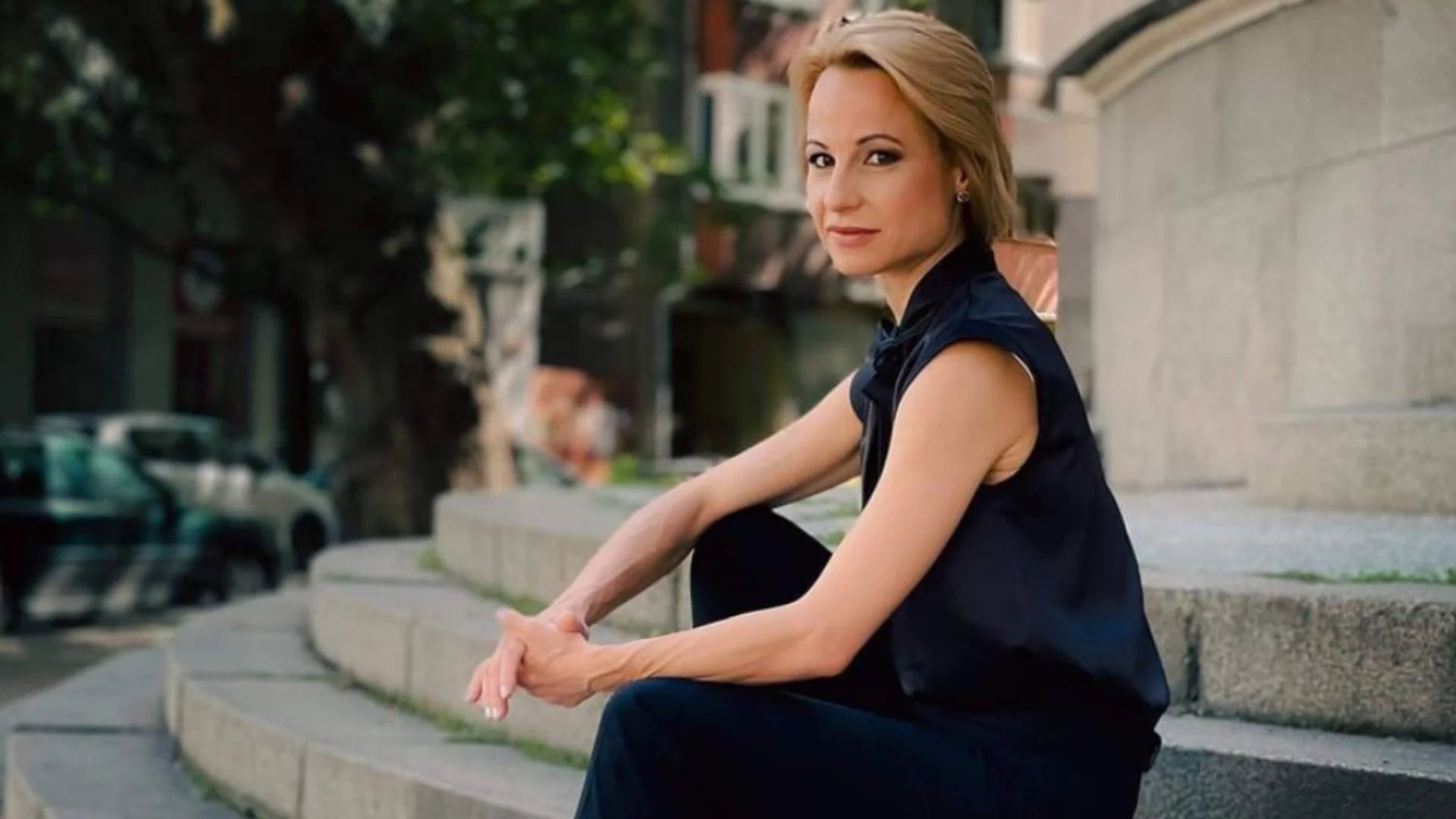 "Казвам се Мария Цънцарова и съм журналист. Точно преди Коледа останах без работа": Първа лекция що е то българска медийна среда (ВИДЕО)