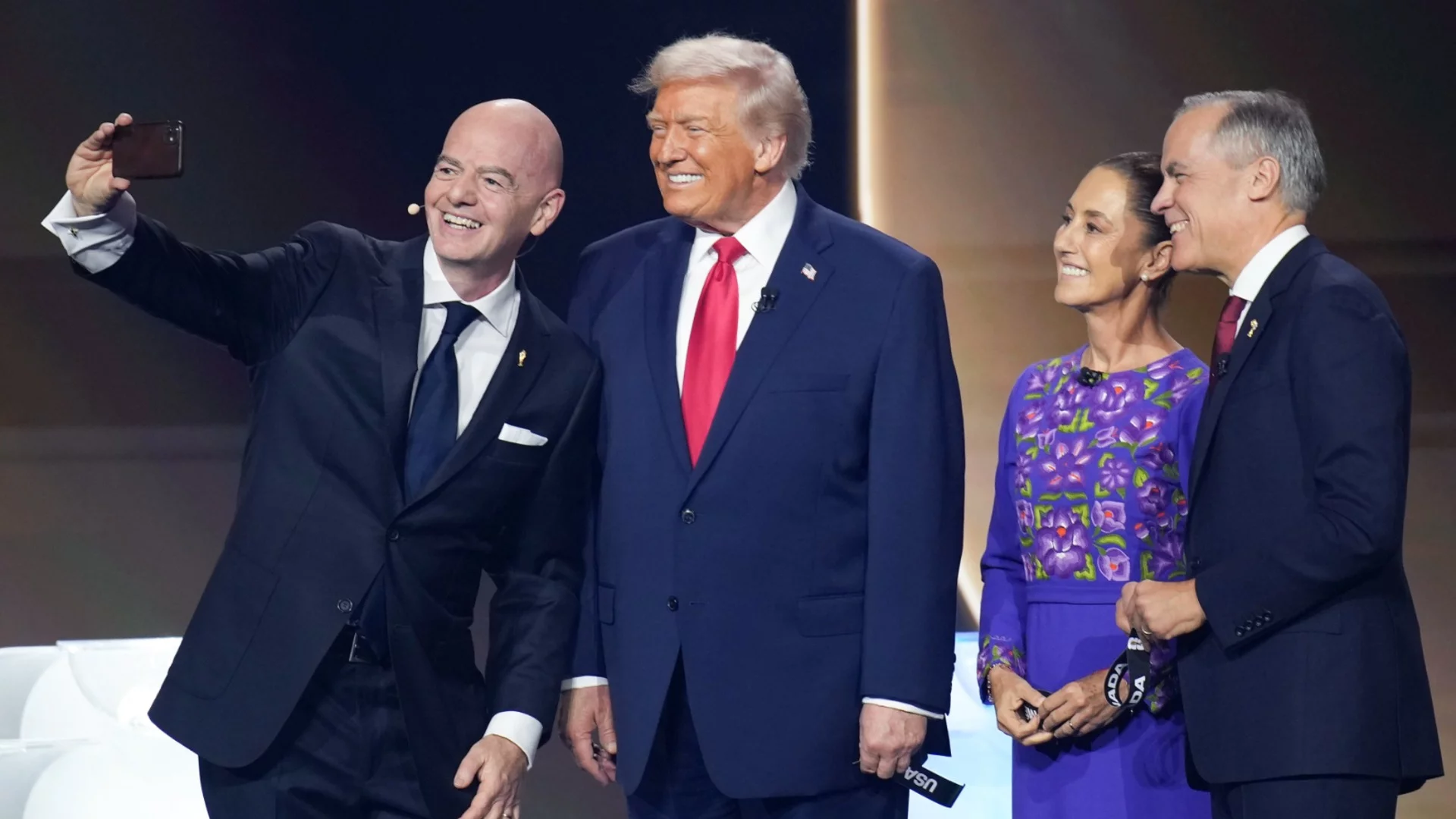 ФИФА може да отнеме домакинството на Мондиал 2026 от една от страните