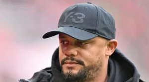 Байерн докосва сребърната салатиера