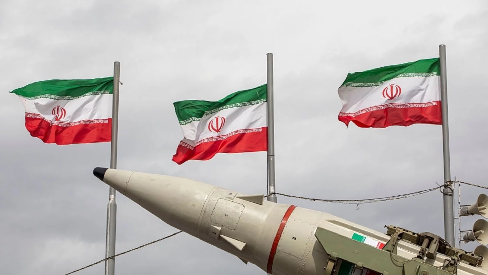 Първи жертви на войната в Иран: Израел с още удари по ирански военни цели