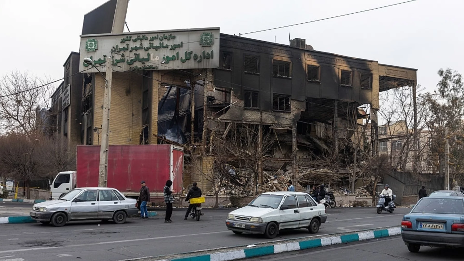 Първите цели на ударите на Израел и САЩ в Иран: Списък