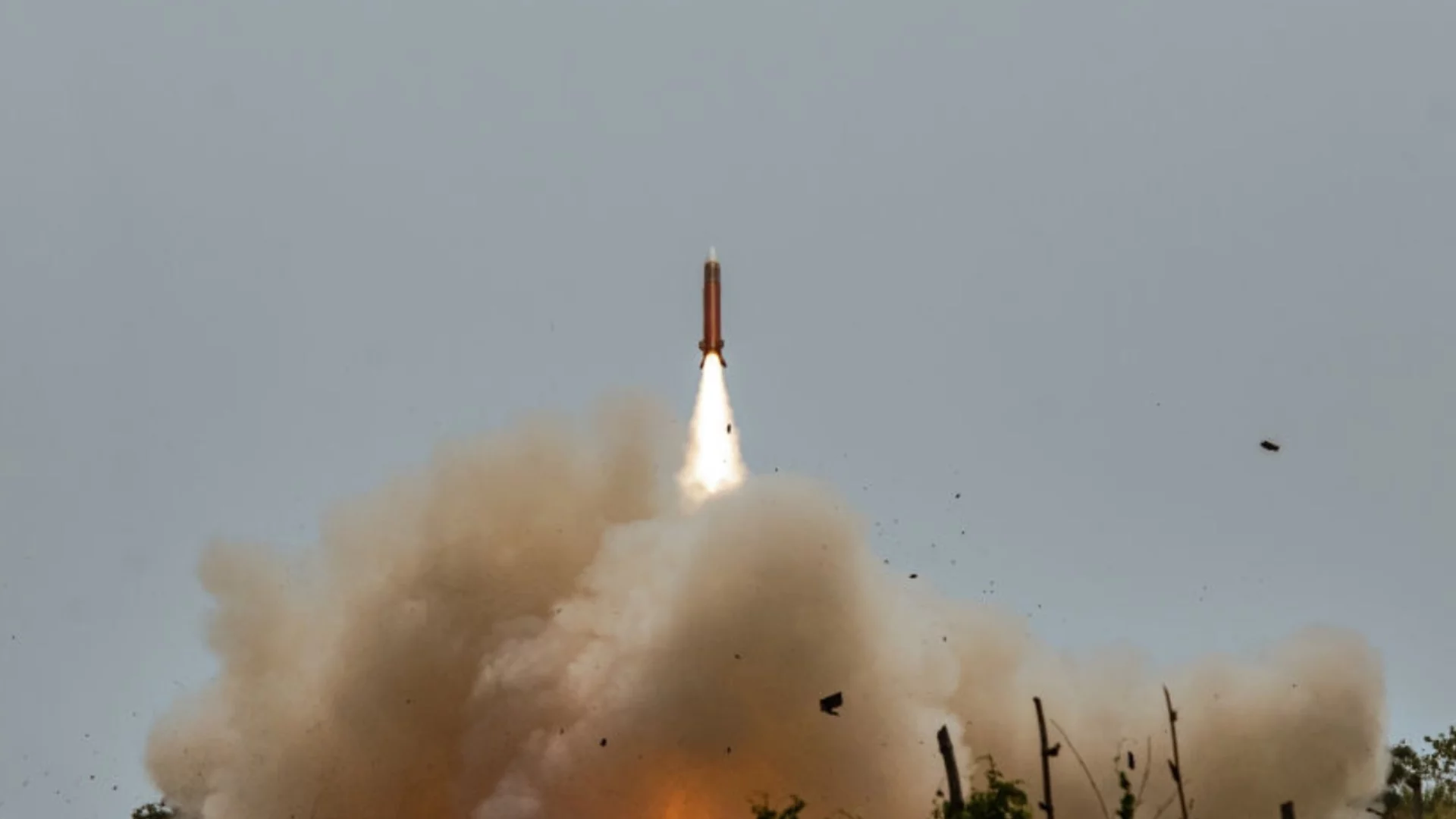 ПВО Patriot не спря иранска ракета, насочена срещу военна база на САЩ. Нетаняху: Аятолахът е мъртъв, има все повече знаци (ВИДЕО)