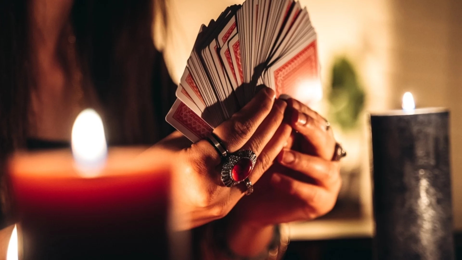 Седмичен ТАРО хороскоп за всяка зодия, 2 - 8 март 2026 г.