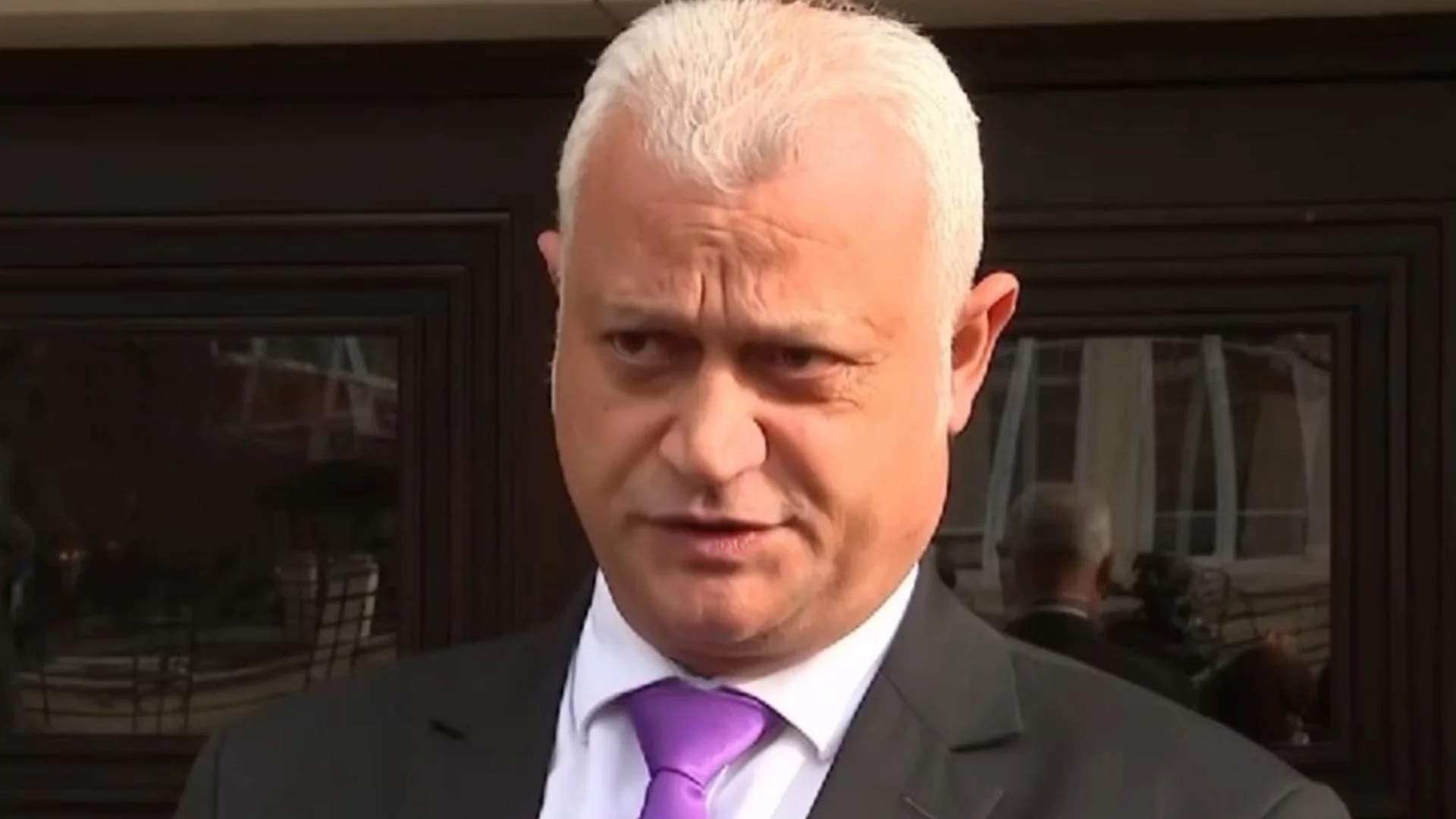 Нямаме информация за опасност за България: Емил Дечев за войната в Иран