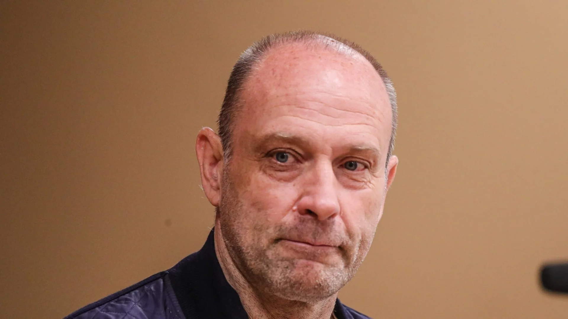 Блокираният в Израел Тити Папазов е позитивен: Написах си завещанието! Важното е Левски да победи Локо София