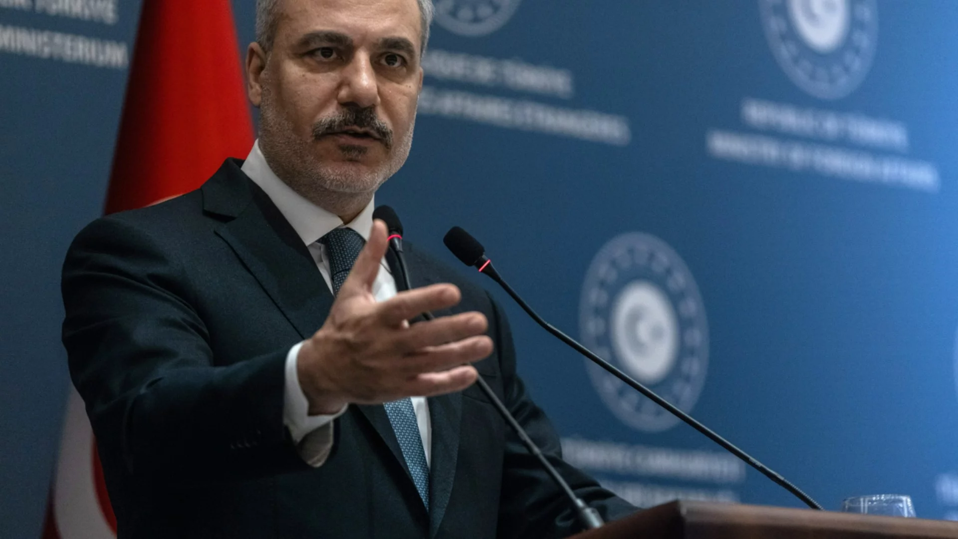 Иран обяви кога ще избере новия си лидер