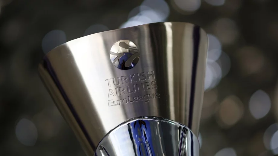 Последствията от войната: Евролигата отлага мачове, скоро решава и за други