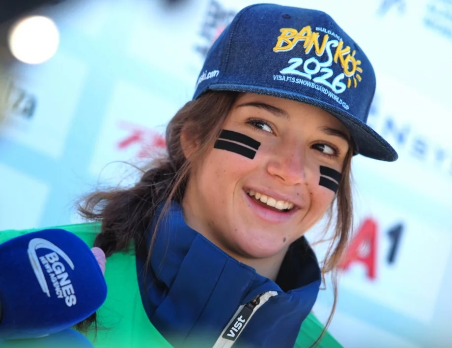 16-годишната Малена Замфирова донесе бронз на България от Световна купа по сноуборд 