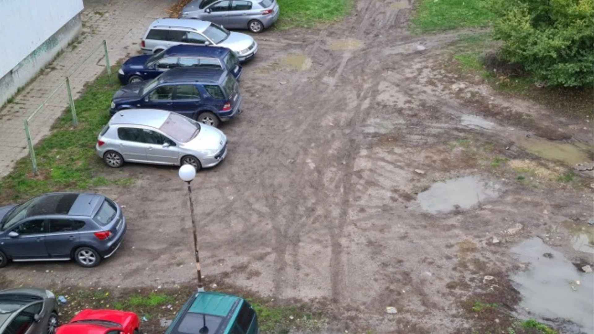 Решение на проблема с паркирането: Изграждат нови паркинги в "Красно село"