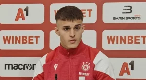 След 20 минути на терена: Косич се хвана за глава от Чорбаджийски, разпиля го пред медиите