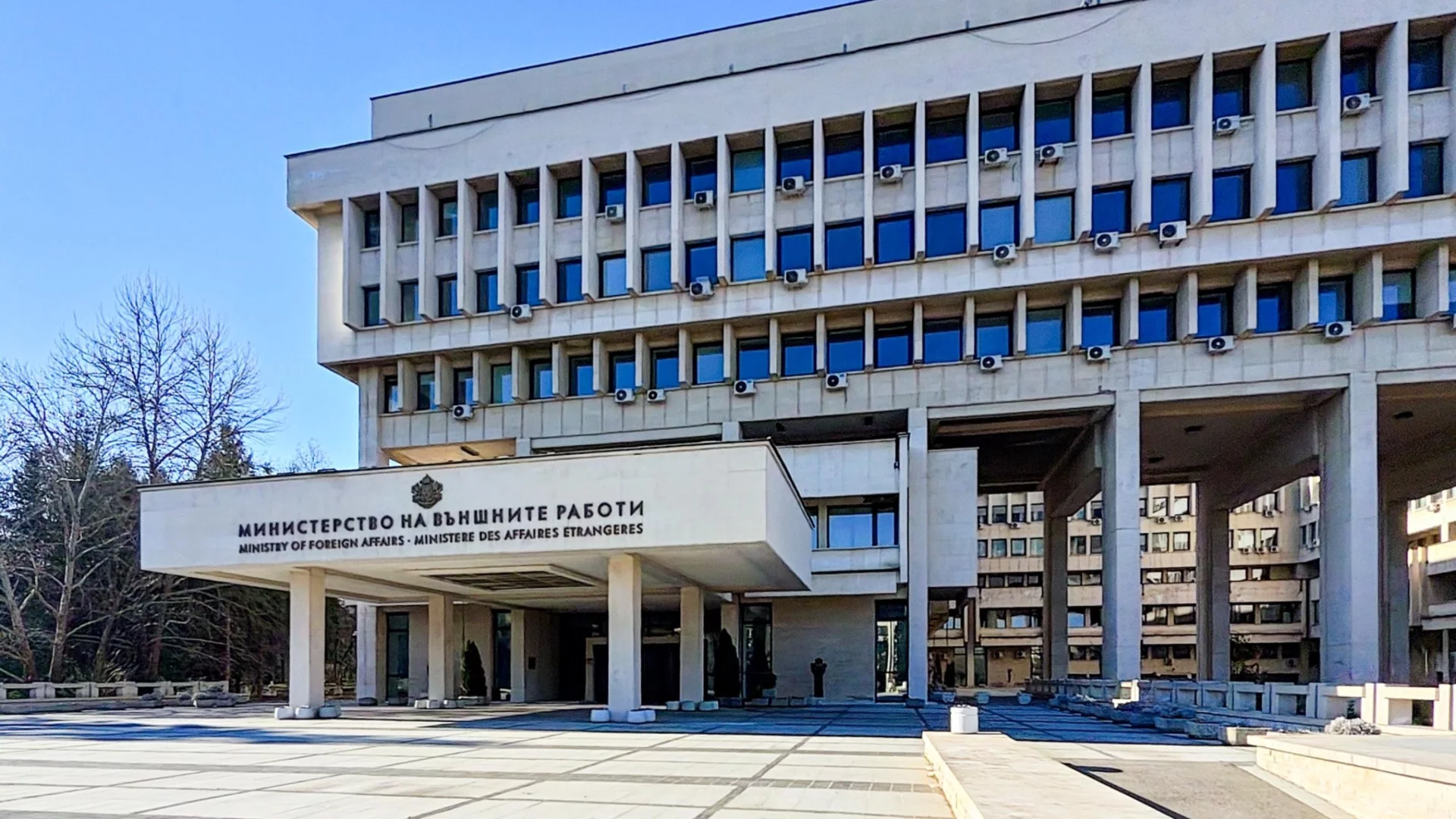 МВнР търси решения за извеждането на българите от Близкия изток