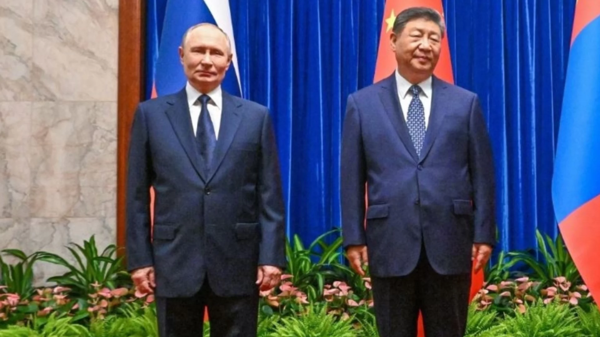 Курсът на Китай след новата война в Иран: Уж към Русия, но не съвсем