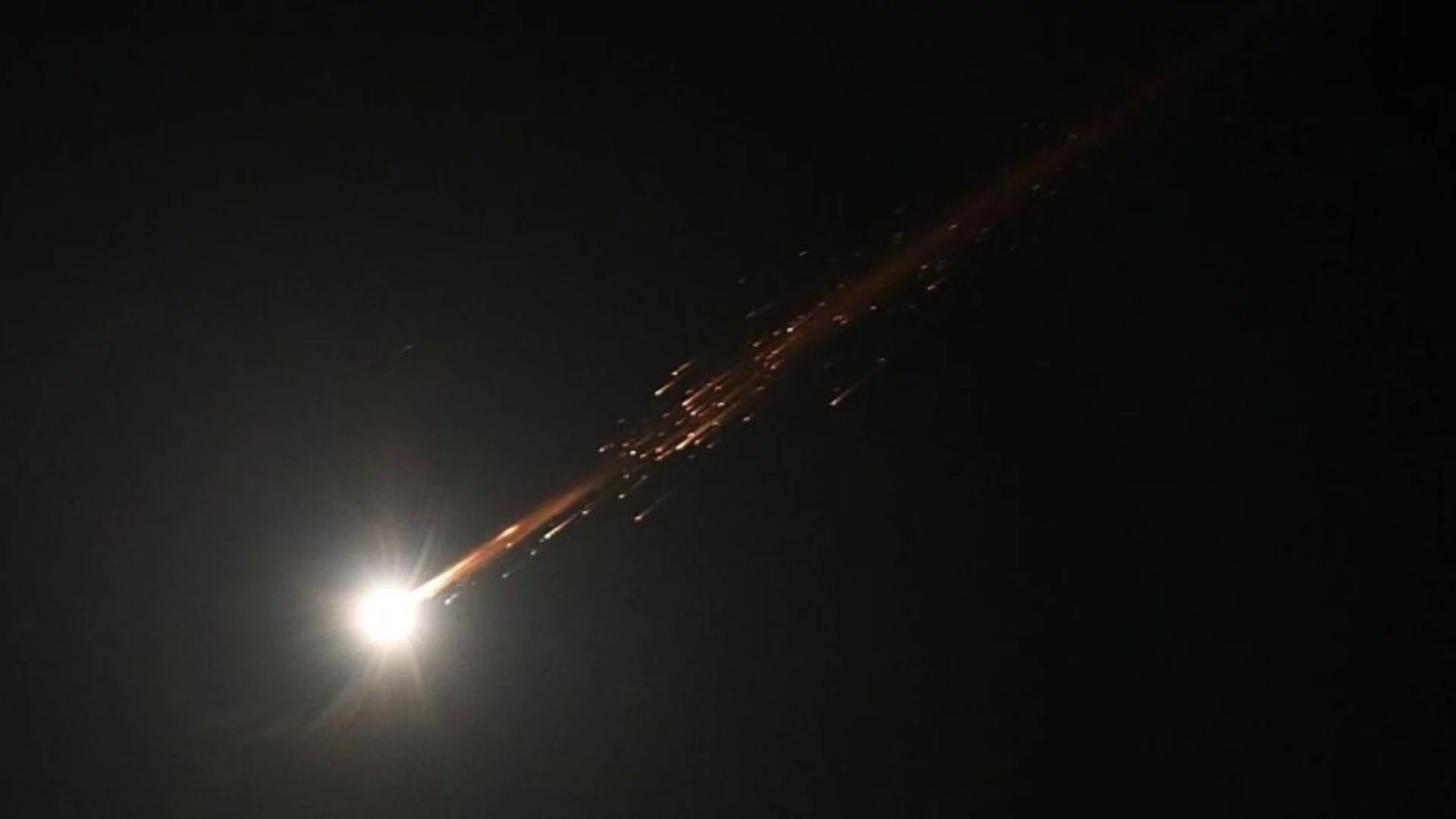 Потъващи кораби, горящи изтребители: ВИДЕА от загубите на Иран