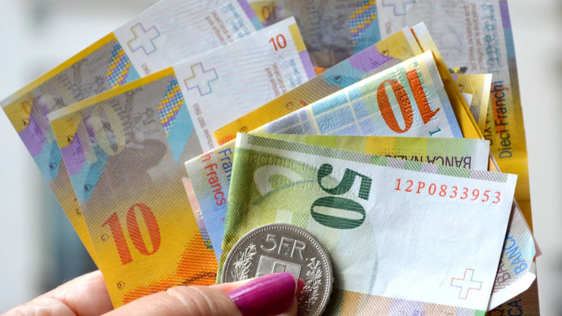 Освен Швейцария: В коя друга страна швейцарският франк е официална валута 