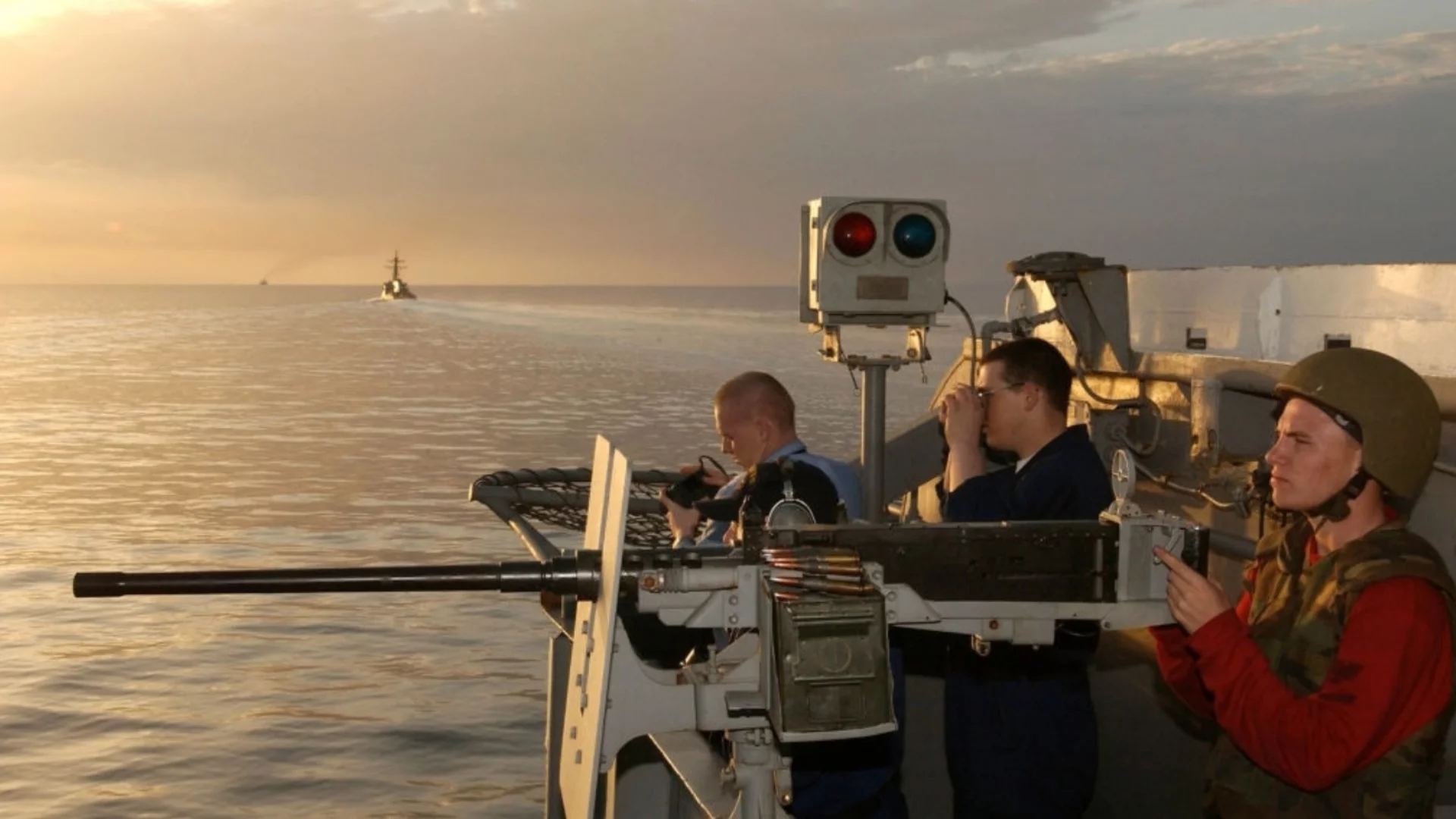 Тръмп обяви мерки за защита на петрола през Ормузкия проток, Иран се закани: 200 долара за барел (ВИДЕО)