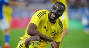 Истина ли е? Сангаре получил тежката контузия по много нелеп начин 