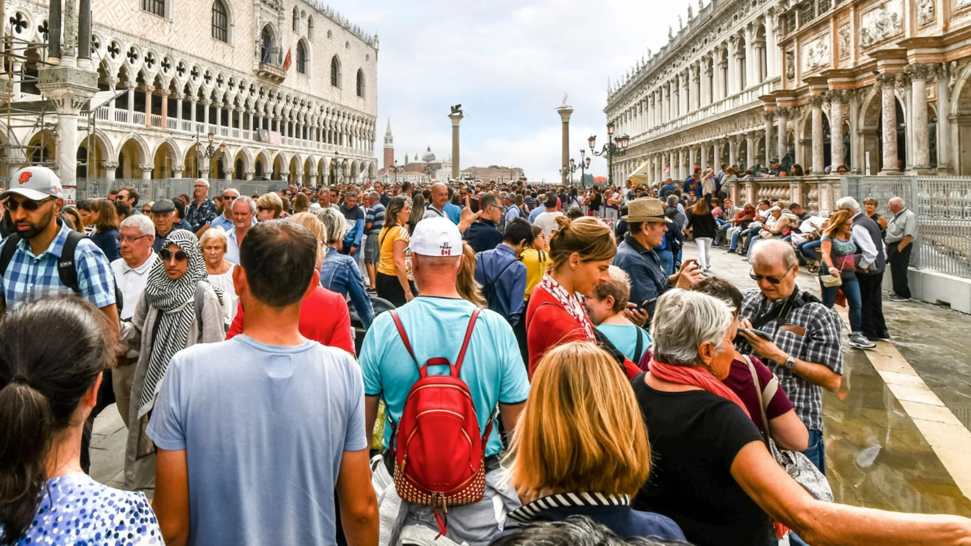 Европейският съюз отчете абсолютен рекорд в туризма през 2025 г. 