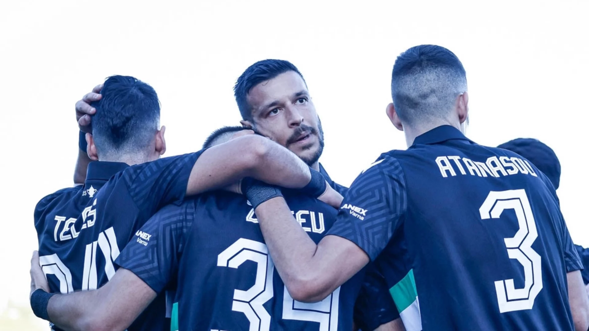 Един от най-солидните клубове в българския футбол продължава да затъва 