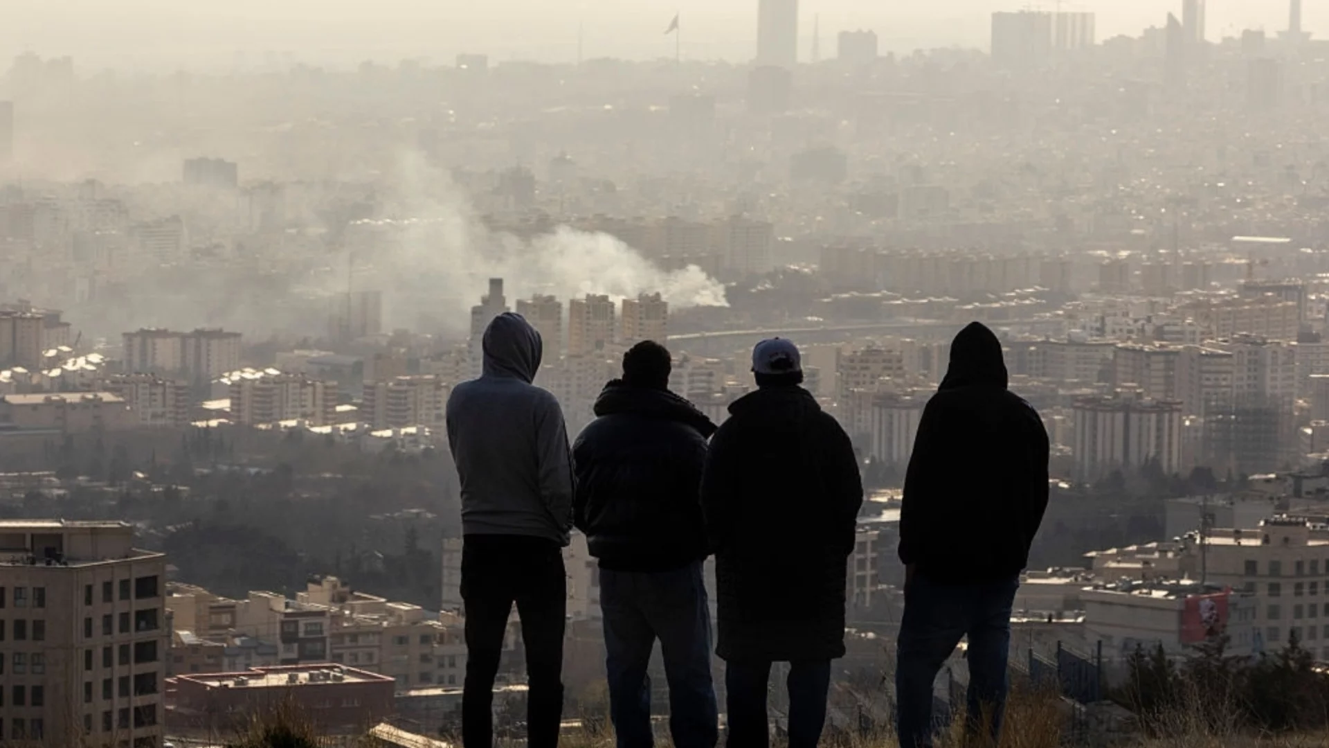 Най-смехотворните новини и лъжи за войната в Иран (ВИДЕА)