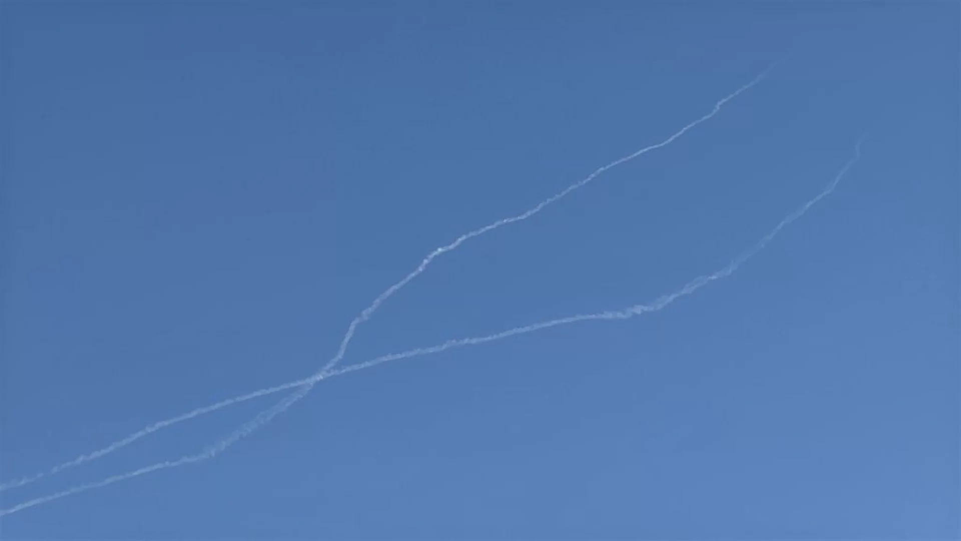 Ирански ракети поразиха държавната петролна рафинерия на Бахрейн (ВИДЕО)