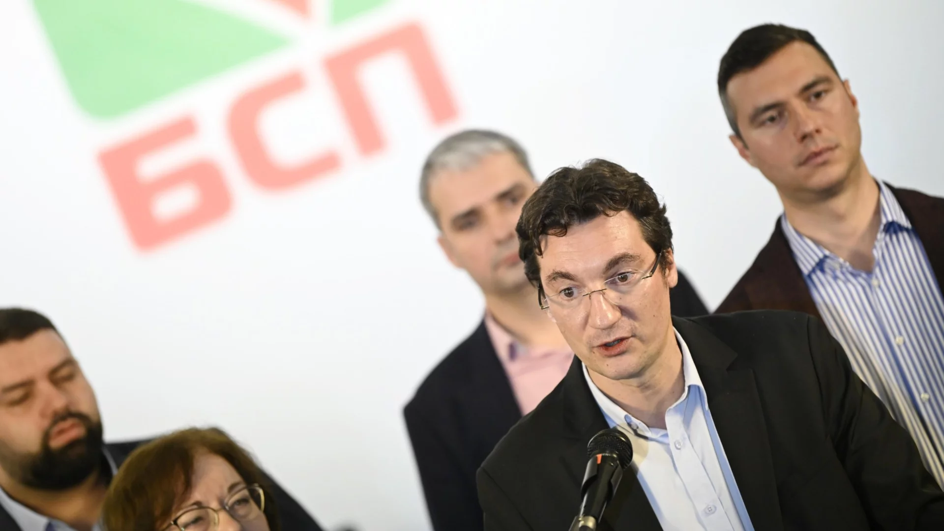 Електоратът на БСП - основна мишена на тези избори: Анализ